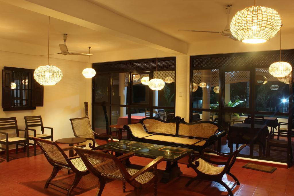 Hideaway Hikkaduwa Hotel Exterior photo