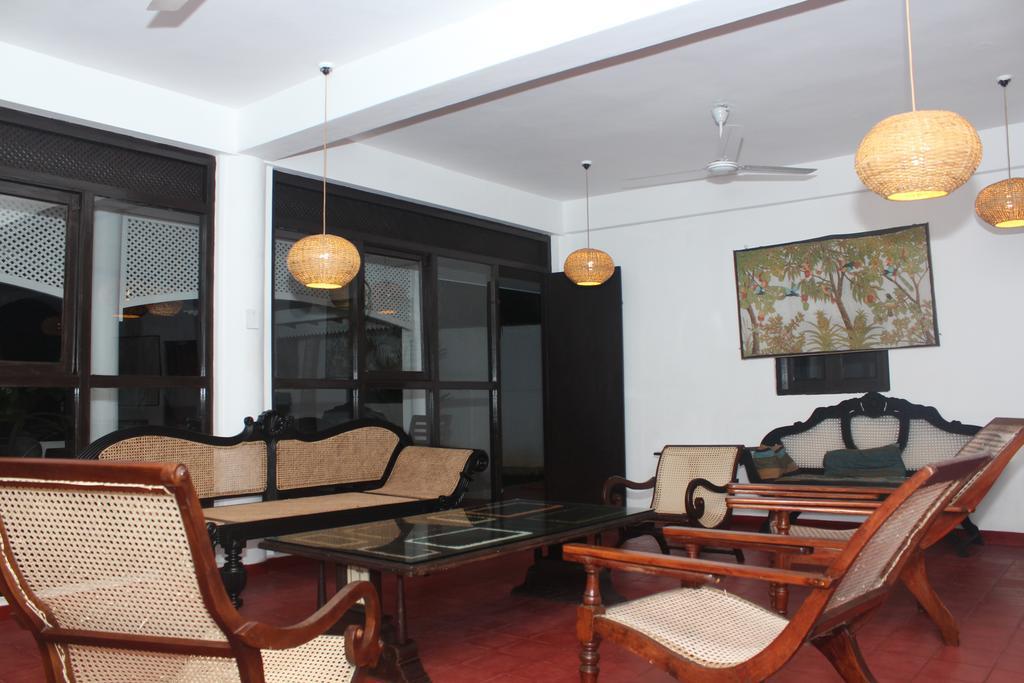 Hideaway Hikkaduwa Hotel Exterior photo