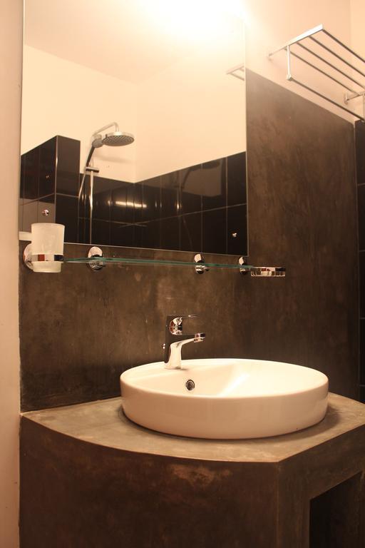 Hideaway Hikkaduwa Hotel Room photo