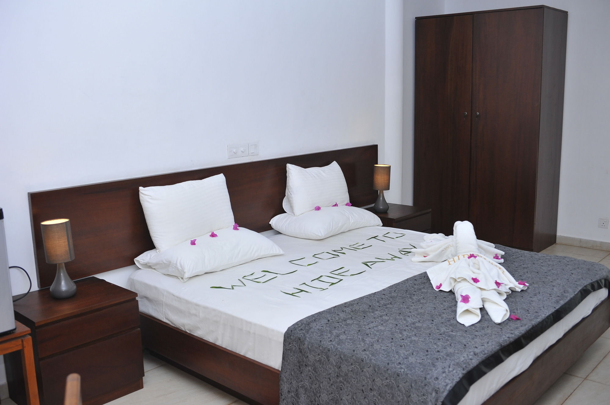 Hideaway Hikkaduwa Hotel Exterior photo